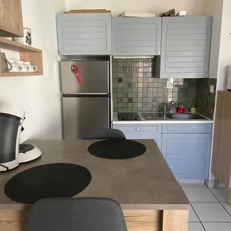 - Studio 2 Personnes A 50m De La Plage * Pornichet